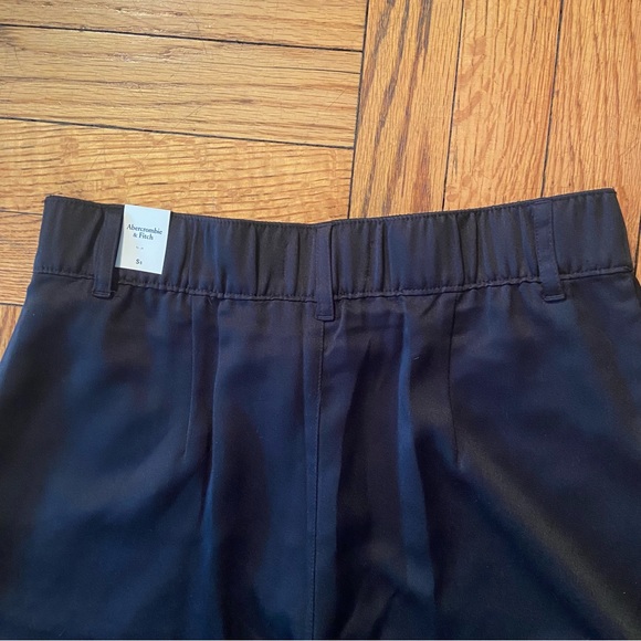 NWT Abercrombie & Fitch black silk pants - Picture 3 of 8